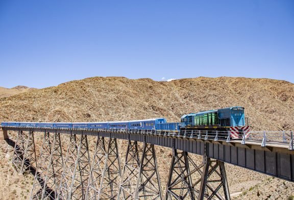 Vuelve el Tren a las Nubes